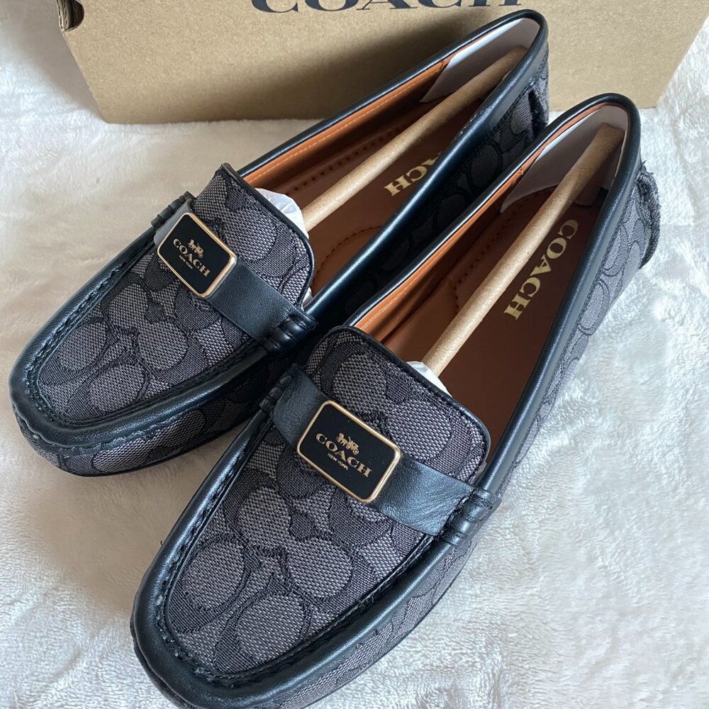 NIB! Coach Women's 8B Mona Driver In Signature Jacquard In Smoke/Black CC639 - Picture 2 of 12